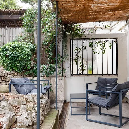 Appartement Magnificent Listed Ground Floor Air-conditioned With Wifi Antibes