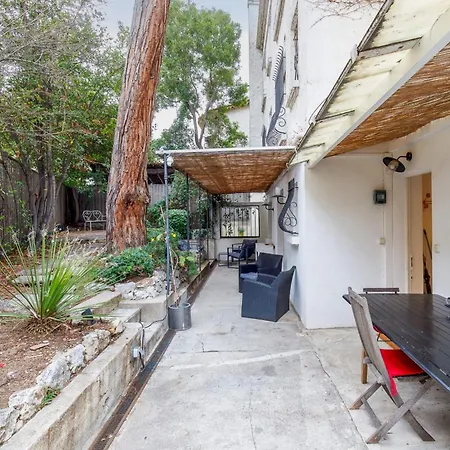 Magnificent Listed Ground Floor Air-conditioned With Wifi Appartement